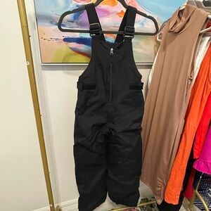 Columbia  Black ski bib‎ overalls winter vacation